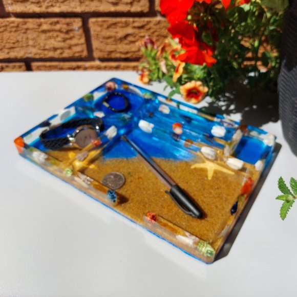 Custom Handmade Resin Beach Themed Jewelry/Trinket/Organizer/Catch all/Dump/Ring - Picture 7 of 8